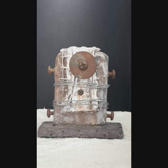 short video showing the sculpture To Touch