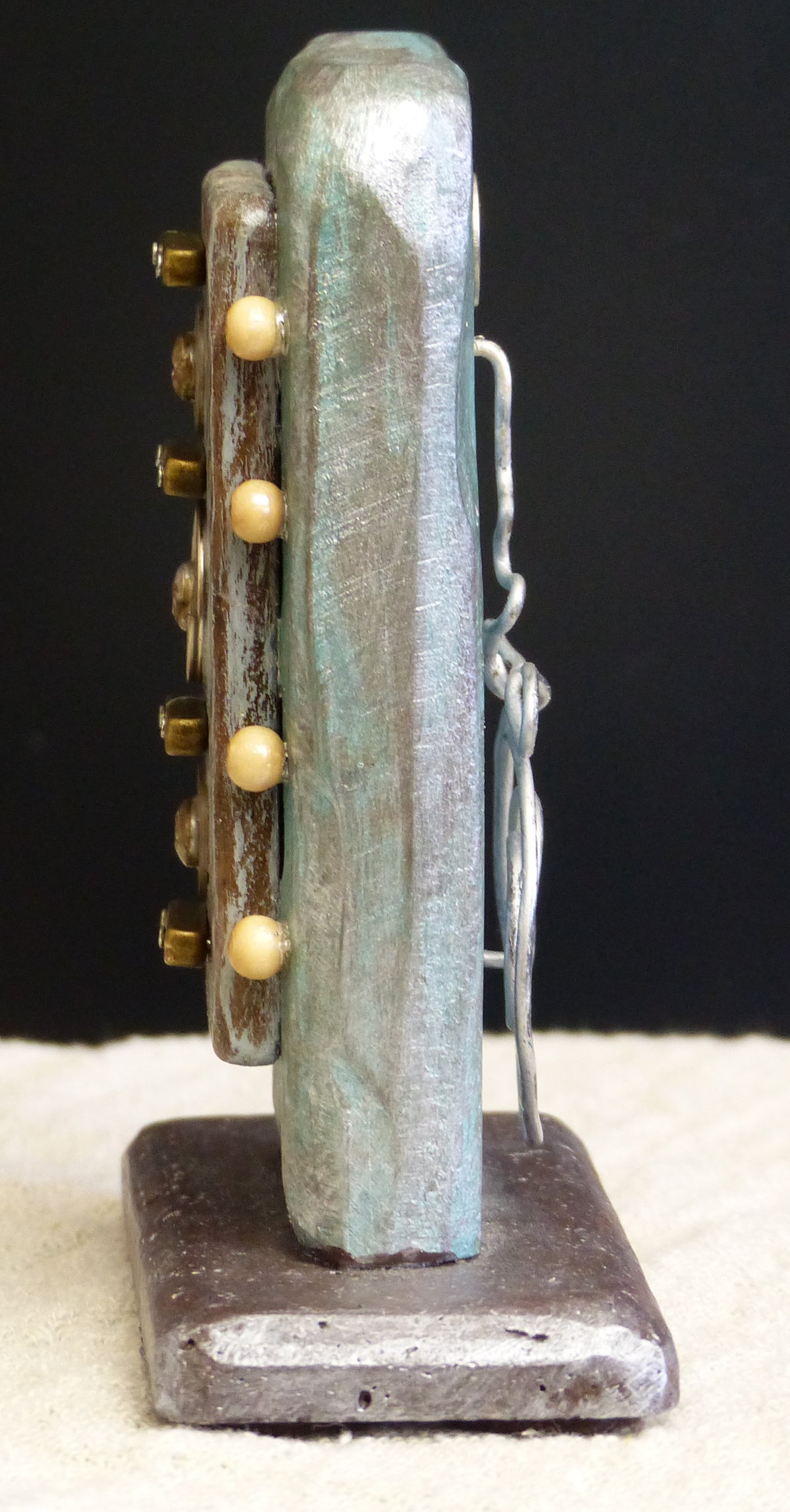 Side view of symbolic Buddhist sculpture